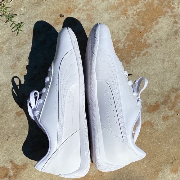 Puma neo cat unlicensed softfoam+ all white sneakers 8.5 new condition - Picture 6 of 10